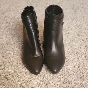 Chaps Sleek Black Ankle Booties